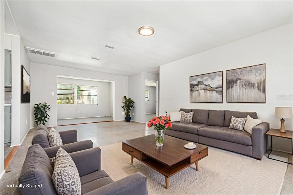 For Sale: $227,500 (2 beds, 1 baths, 1175 Square Feet)