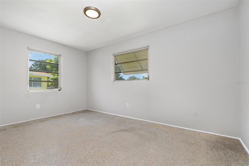 For Sale: $227,500 (2 beds, 1 baths, 1175 Square Feet)