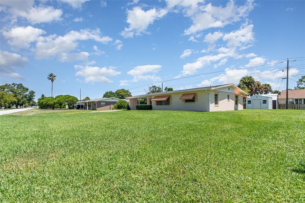 For Sale: $227,500 (2 beds, 1 baths, 1175 Square Feet)