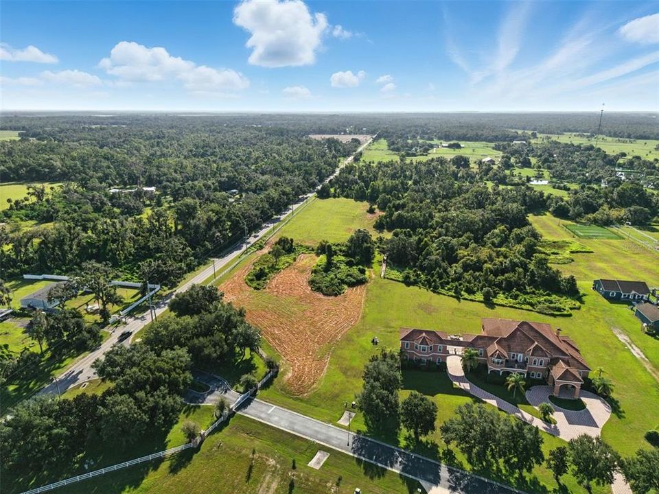 En Venta: $220,000 (6.19 acres)