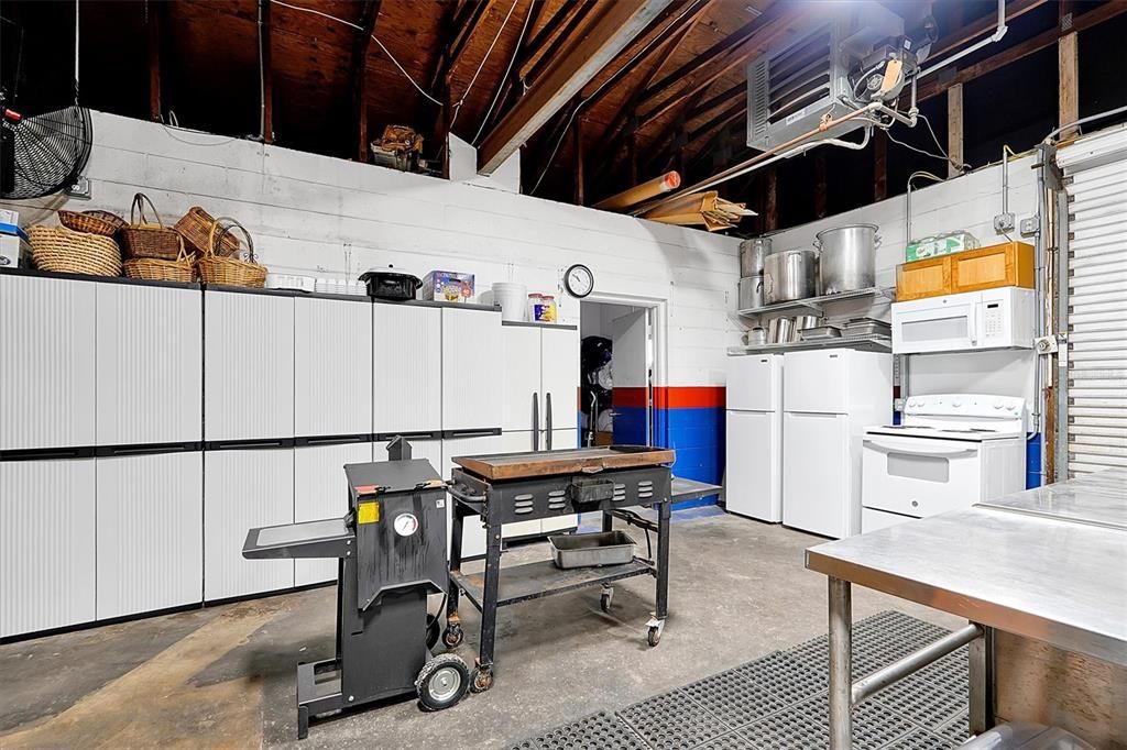 待售: $3,600,000 (20 贝兹, 16 浴室, 13835 平方英尺)