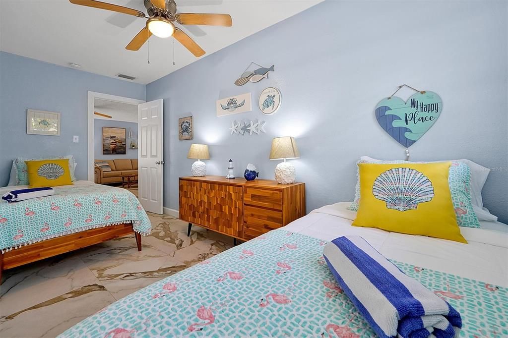 待售: $3,600,000 (20 贝兹, 16 浴室, 13835 平方英尺)