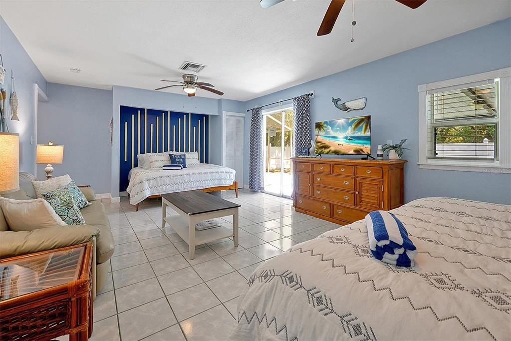 待售: $3,600,000 (20 贝兹, 16 浴室, 13835 平方英尺)