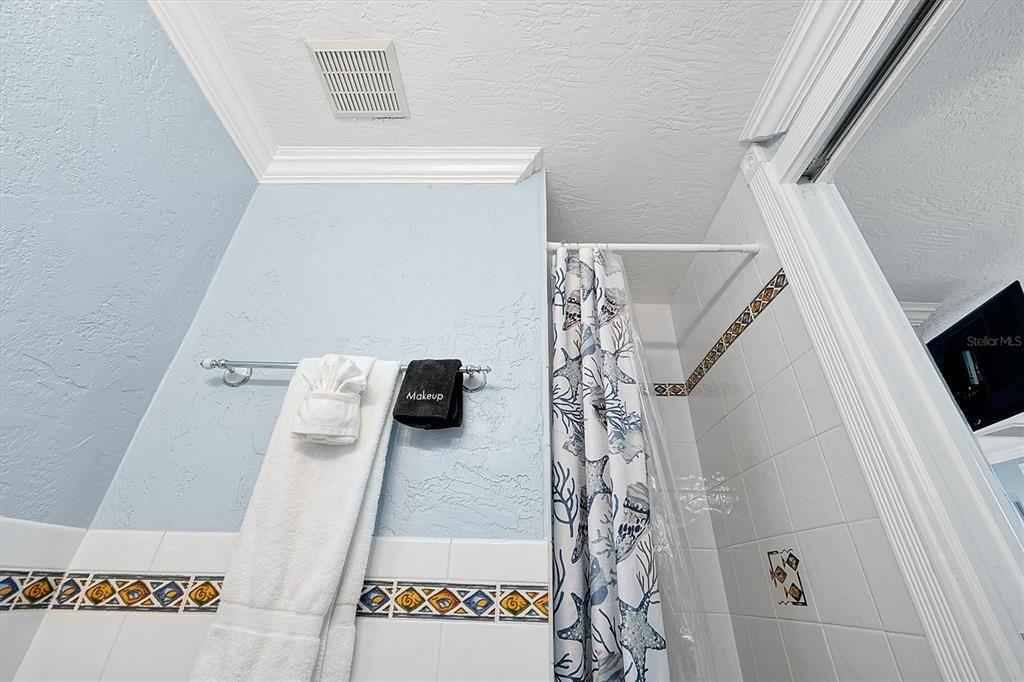 待售: $3,600,000 (20 贝兹, 16 浴室, 13835 平方英尺)