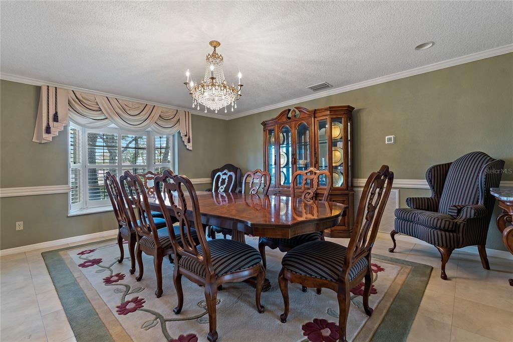 For Sale: $1,699,999 (4 beds, 3 baths, 4873 Square Feet)