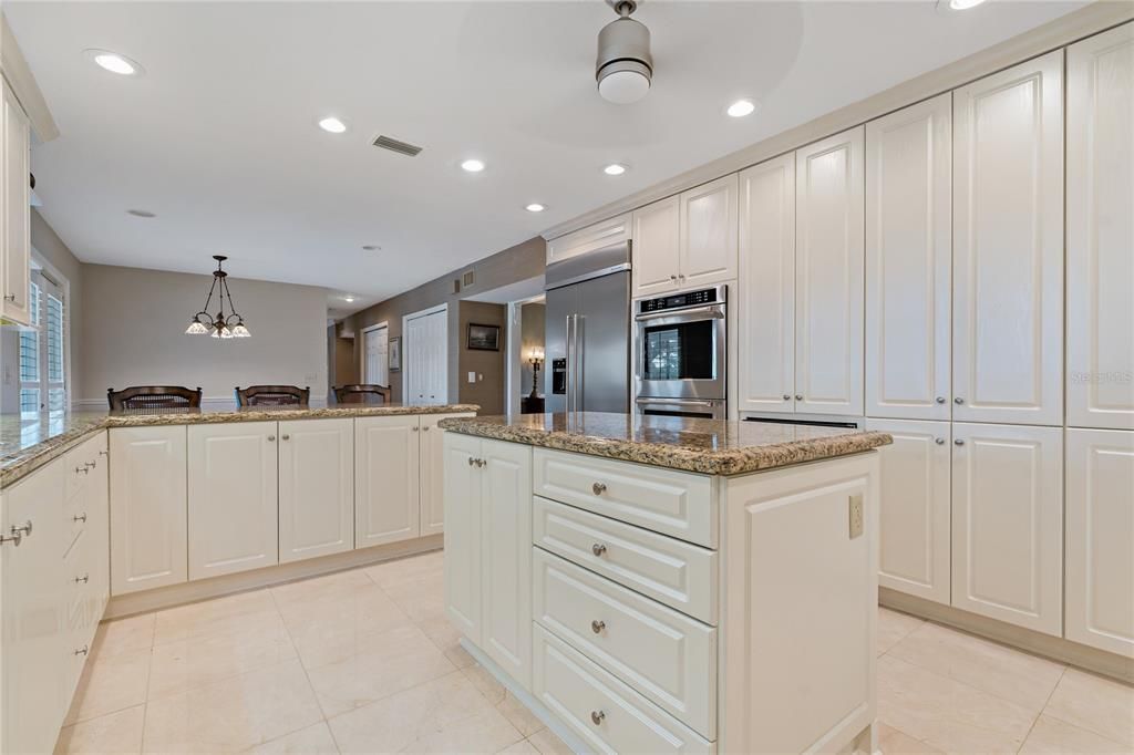 For Sale: $1,699,999 (4 beds, 3 baths, 4873 Square Feet)