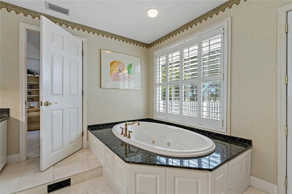 For Sale: $1,699,999 (4 beds, 3 baths, 4873 Square Feet)