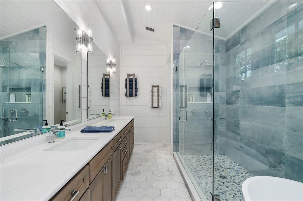 待售: $7,250,000 (4 贝兹, 3 浴室, 3310 平方英尺)