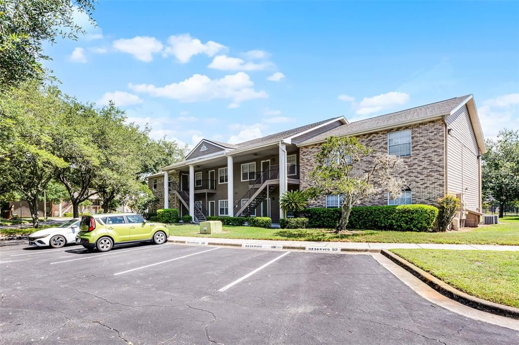 Под контрактом: $235,000 (2 спален, 2 ванн, 1098 Квадратных фут)