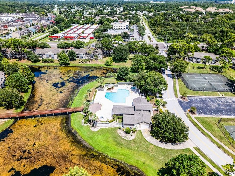 Под контрактом: $235,000 (2 спален, 2 ванн, 1098 Квадратных фут)