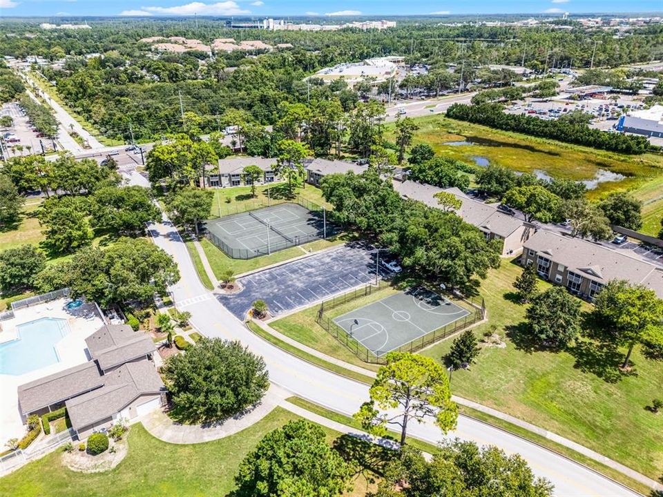 Под контрактом: $235,000 (2 спален, 2 ванн, 1098 Квадратных фут)