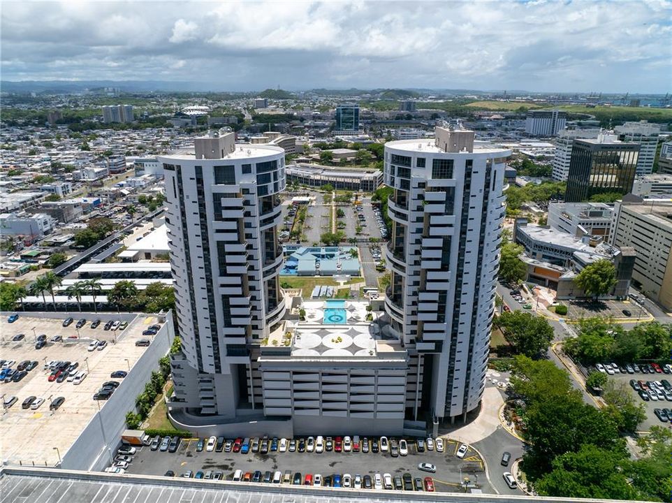 For Rent: $4,500 (2 beds, 2 baths, 1770.45 Square Feet)