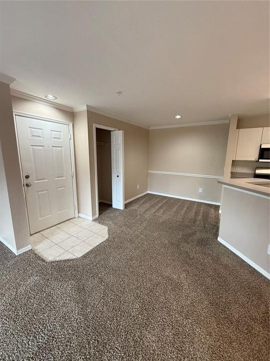 待售: $160,000 (1 贝兹, 1 浴室, 792 平方英尺)