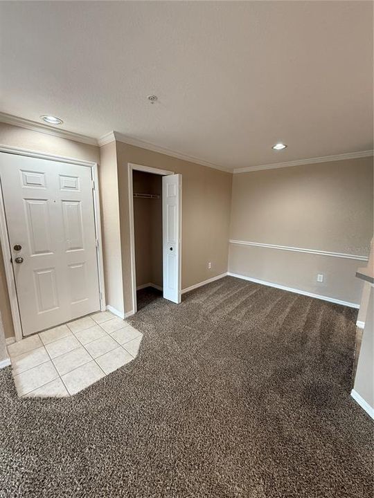 待售: $160,000 (1 贝兹, 1 浴室, 792 平方英尺)