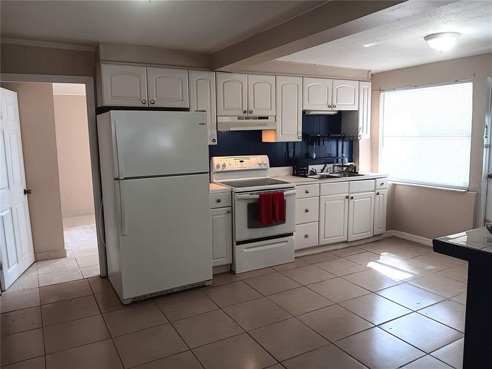 待售: $594,900 (9 贝兹, 0 浴室, 4059 平方英尺)