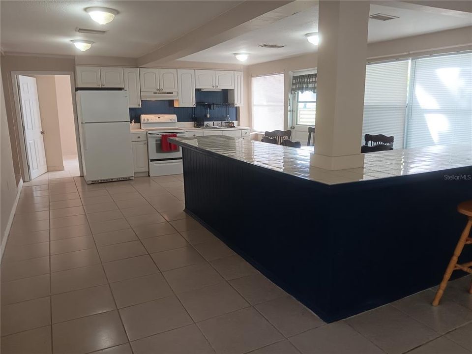 待售: $594,900 (9 贝兹, 0 浴室, 4059 平方英尺)