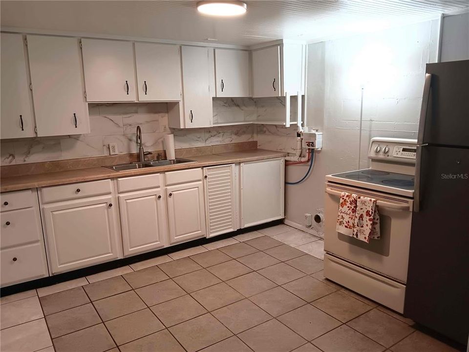 待售: $594,900 (9 贝兹, 0 浴室, 4059 平方英尺)