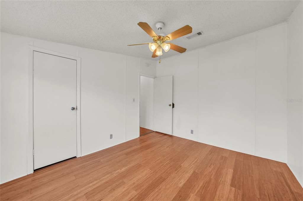 For Sale: $170,000 (3 beds, 2 baths, 1620 Square Feet)