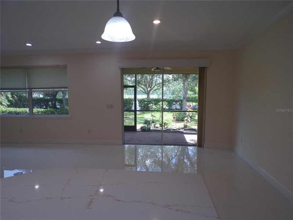 Под контрактом: $2,100 (3 спален, 2 ванн, 1804 Квадратных фут)