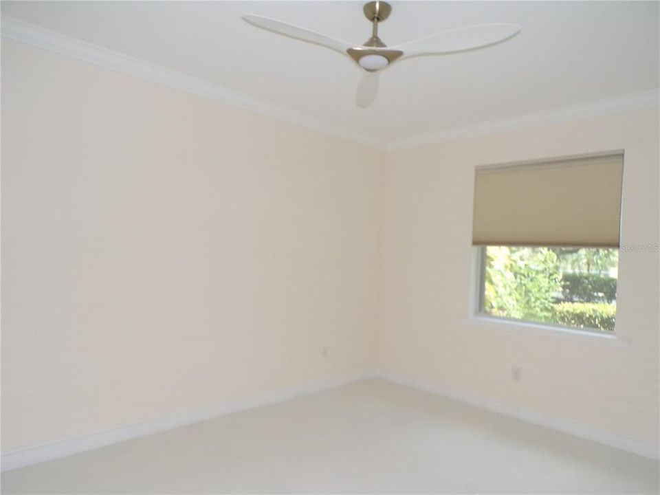 Под контрактом: $2,100 (3 спален, 2 ванн, 1804 Квадратных фут)