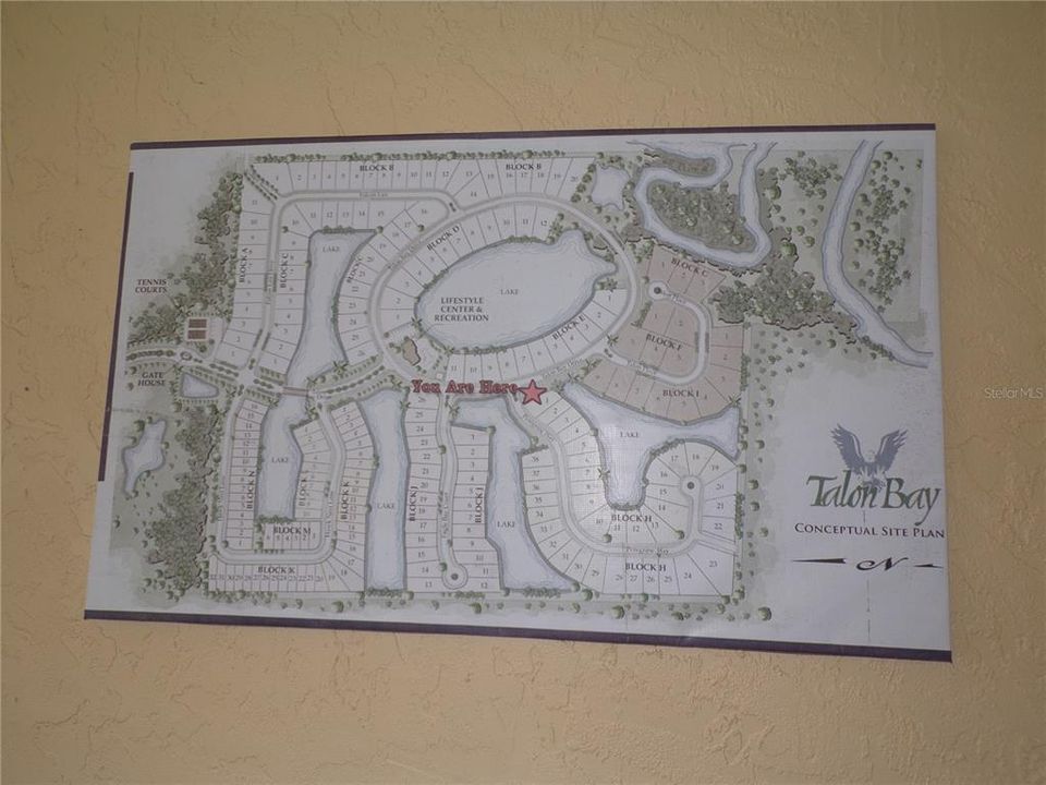 Под контрактом: $2,100 (3 спален, 2 ванн, 1804 Квадратных фут)