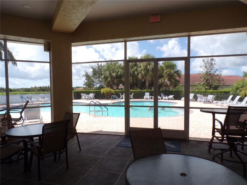 Под контрактом: $2,100 (3 спален, 2 ванн, 1804 Квадратных фут)