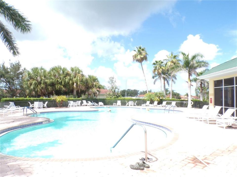 Под контрактом: $2,100 (3 спален, 2 ванн, 1804 Квадратных фут)