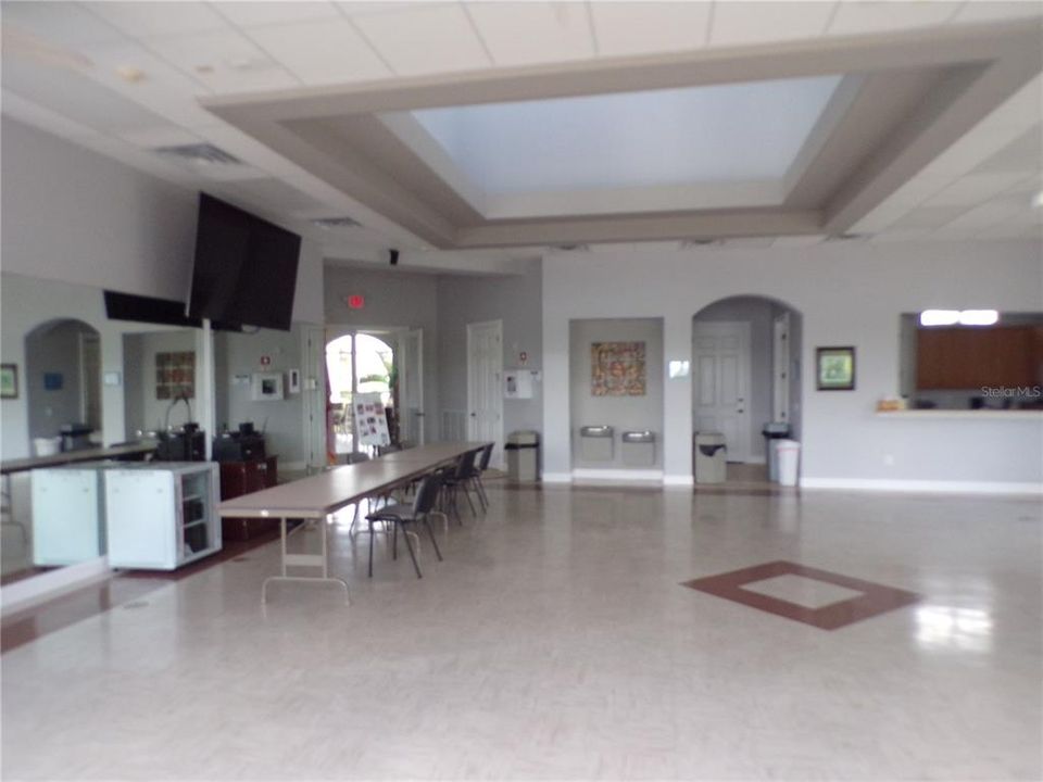 Под контрактом: $2,100 (3 спален, 2 ванн, 1804 Квадратных фут)