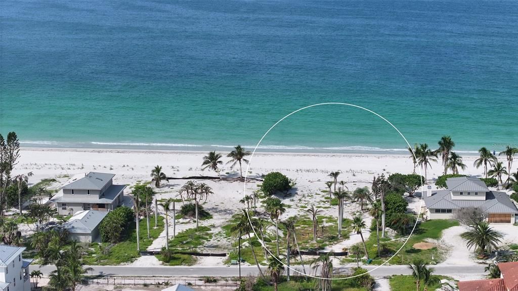 En Venta: $4,550,000 (0.70 acres)