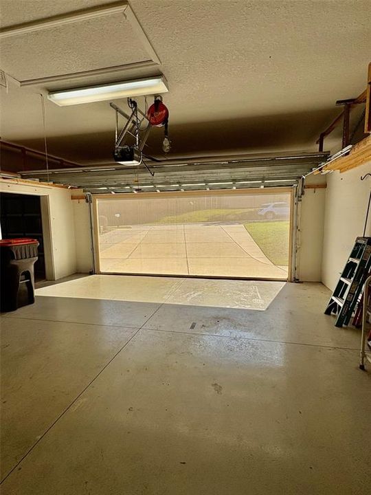 Active With Contract: $399,000 (3 beds, 2 baths, 1627 Square Feet)