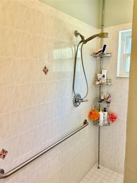 Active With Contract: $399,000 (3 beds, 2 baths, 1627 Square Feet)