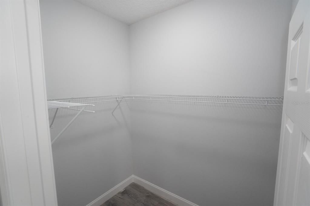 待售: $319,900 (4 贝兹, 2 浴室, 1630 平方英尺)