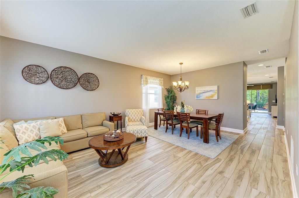 For Rent: $1,950 (3 beds, 2 baths, 2062 Square Feet)