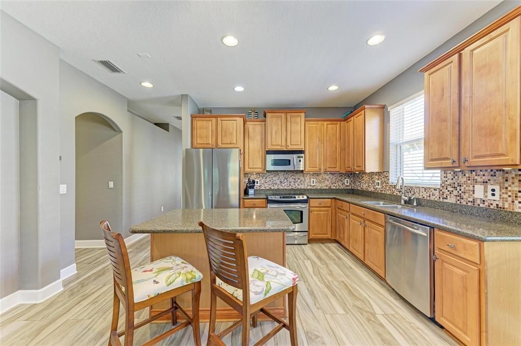 For Rent: $1,950 (3 beds, 2 baths, 2062 Square Feet)