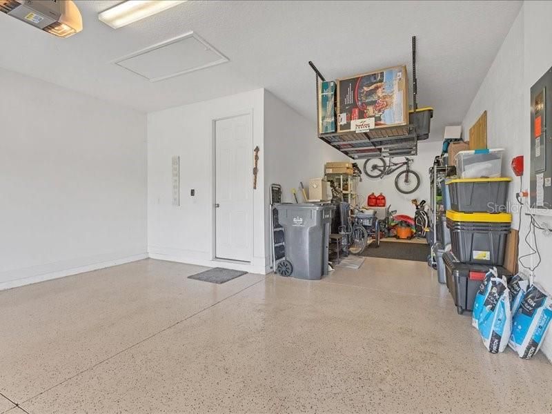 En Venta: $789,000 (5 camas, 3 baños, 3228 Pies cuadrados)