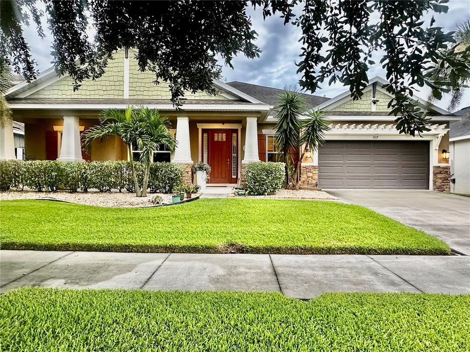 En Venta: $789,000 (5 camas, 3 baños, 3228 Pies cuadrados)