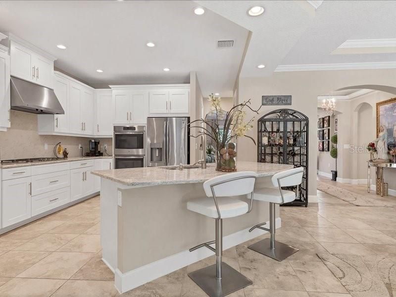 En Venta: $789,000 (5 camas, 3 baños, 3228 Pies cuadrados)