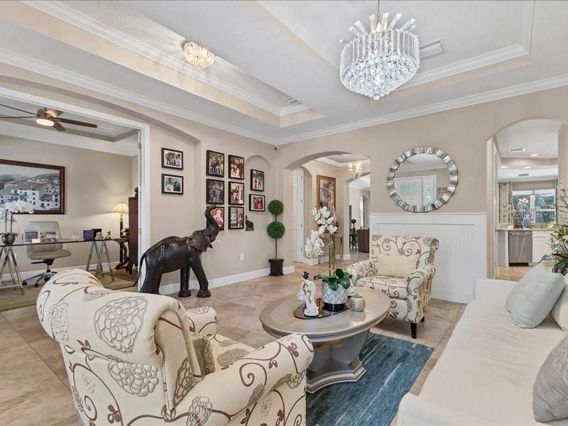 En Venta: $789,000 (5 camas, 3 baños, 3228 Pies cuadrados)