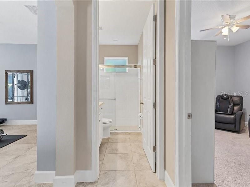 En Venta: $789,000 (5 camas, 3 baños, 3228 Pies cuadrados)