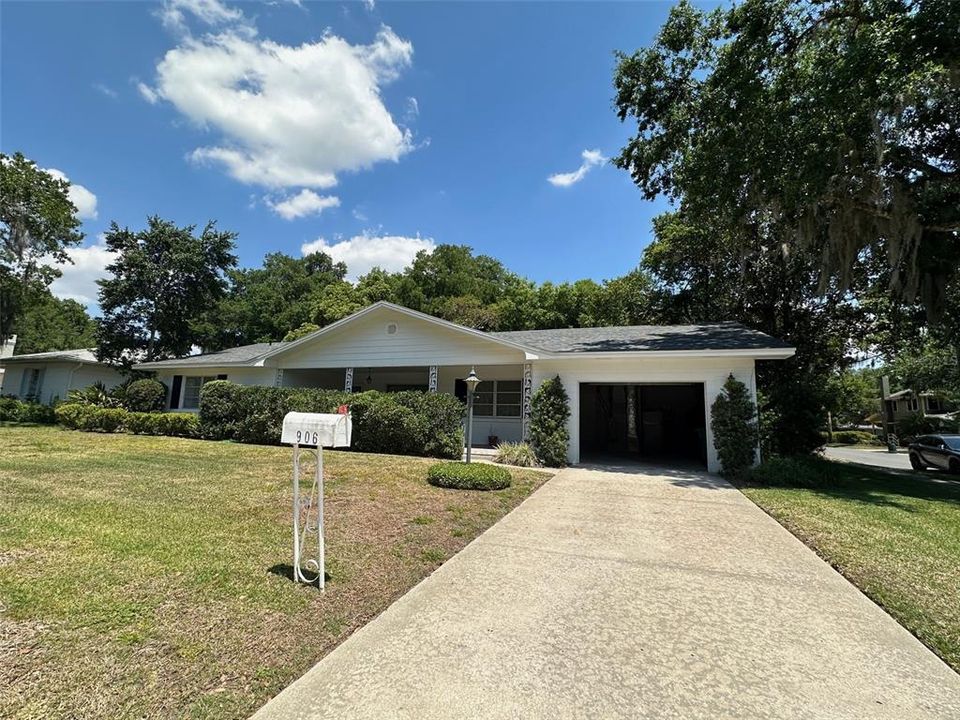 Recently Sold: $419,000 (2 beds, 1 baths, 1875 Square Feet)