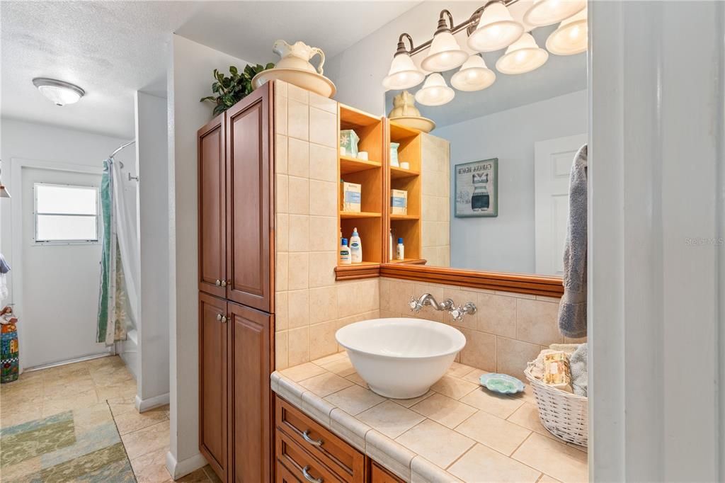 待售: $829,000 (4 贝兹, 2 浴室, 3259 平方英尺)