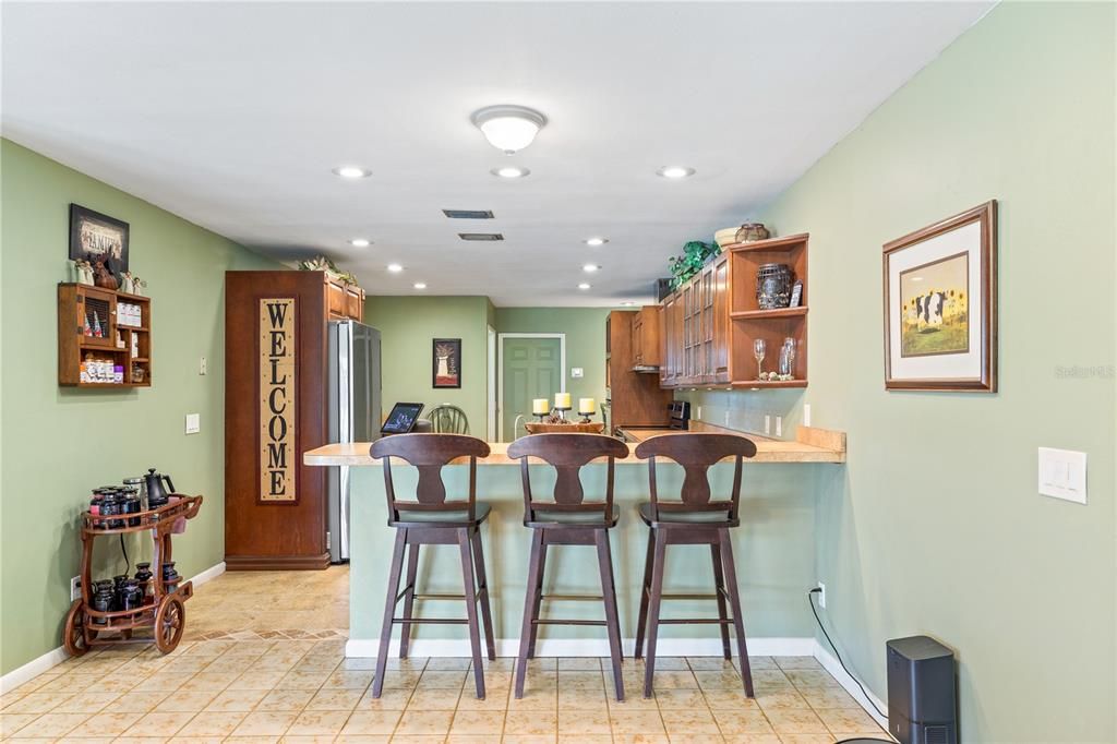 待售: $829,000 (4 贝兹, 2 浴室, 3259 平方英尺)