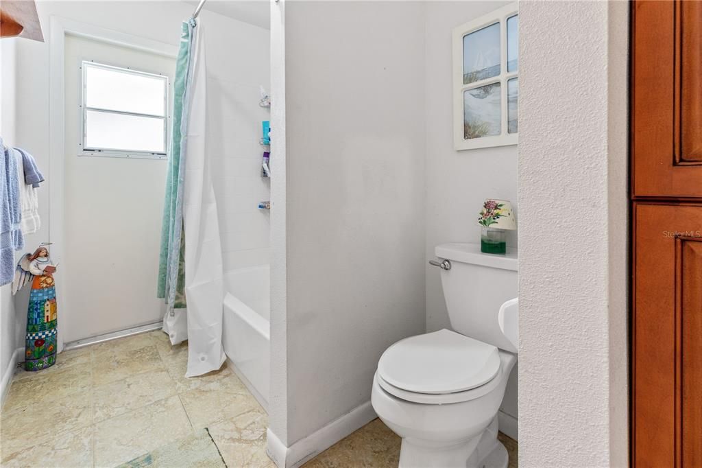 待售: $829,000 (4 贝兹, 2 浴室, 3259 平方英尺)