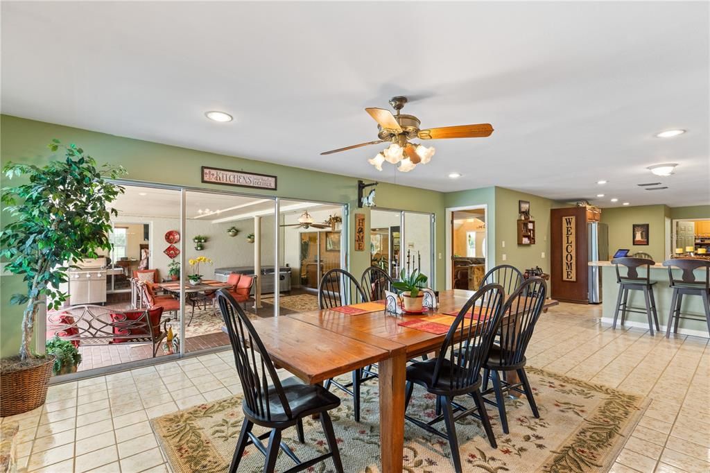 待售: $829,000 (4 贝兹, 2 浴室, 3259 平方英尺)