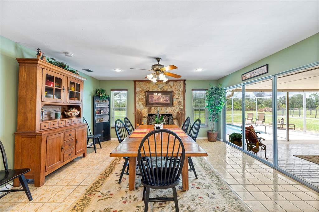 待售: $829,000 (4 贝兹, 2 浴室, 3259 平方英尺)