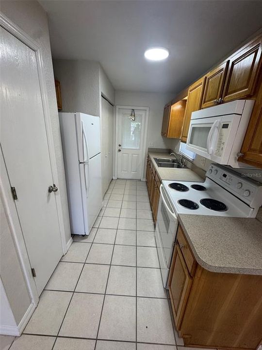 En Renta: $1,249 (2 camas, 1 baños, 800 Pies cuadrados)