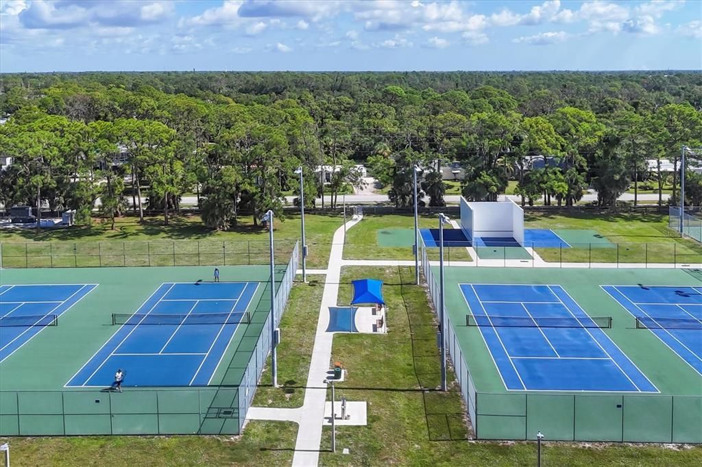 На продажу: $340,000 (2 спален, 0 ванн, 1031 Квадратных фут)