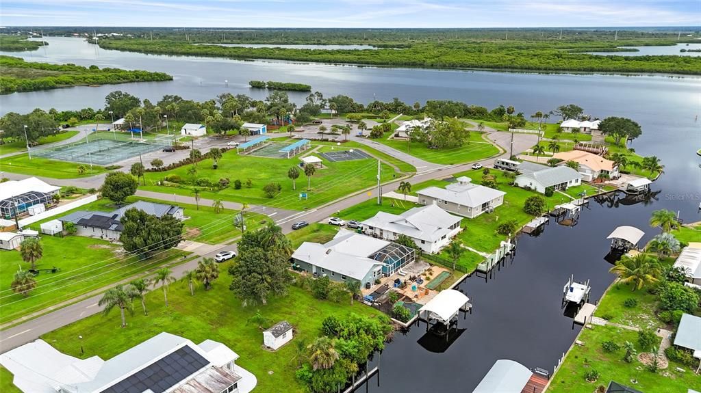 For Rent: $4,000 (3 beds, 2 baths, 1807 Square Feet)