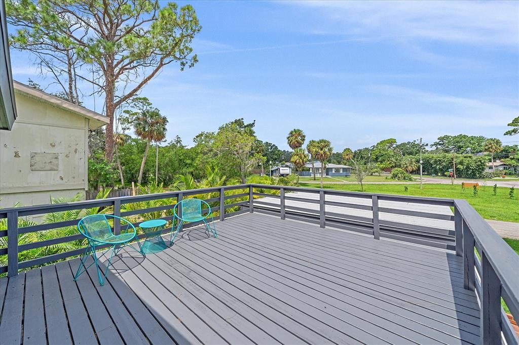 合同活跃: $825,000 (3 贝兹, 2 浴室, 1869 平方英尺)