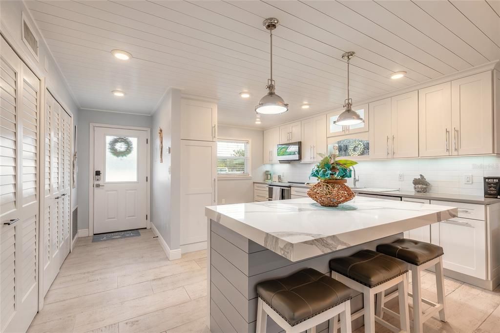 待售: $469,900 (2 贝兹, 2 浴室, 1134 平方英尺)